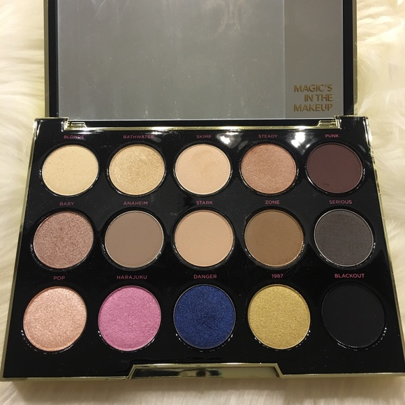 Urban Decay Gwen Stefani eyeshadow - Picture 2 of 4